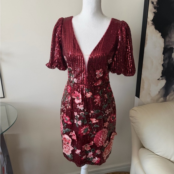 Marchesa Notte Burgundy Sequin Floral Embroidered Cocktail Mini Dress Size 4 NWT - Picture 13 of 16